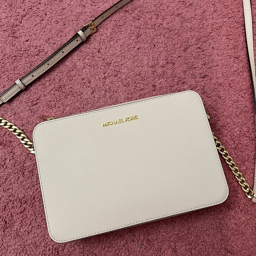 Michael Kors crossbody bag pink